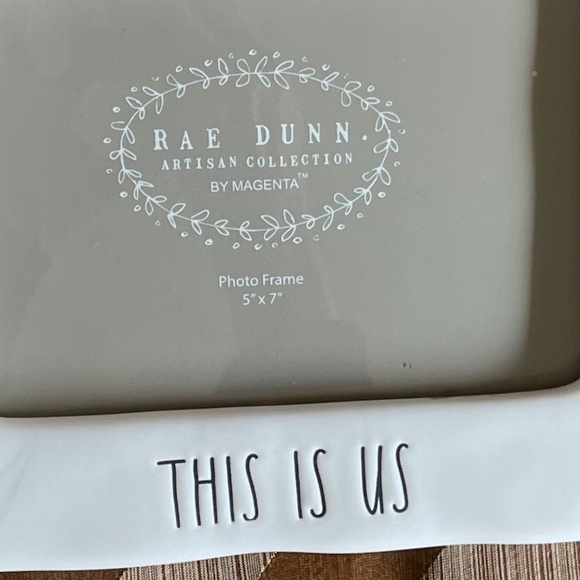 Rae Dunn MARBLED Photo Frame - Picture 4 of 4